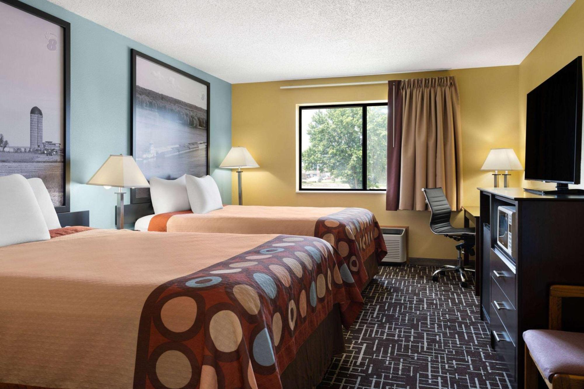 ซูเปอร์ 8 บาย วินด์แฮม ไดเออร์สวิลล์ Hotel Dyersville ภายนอก รูปภาพ