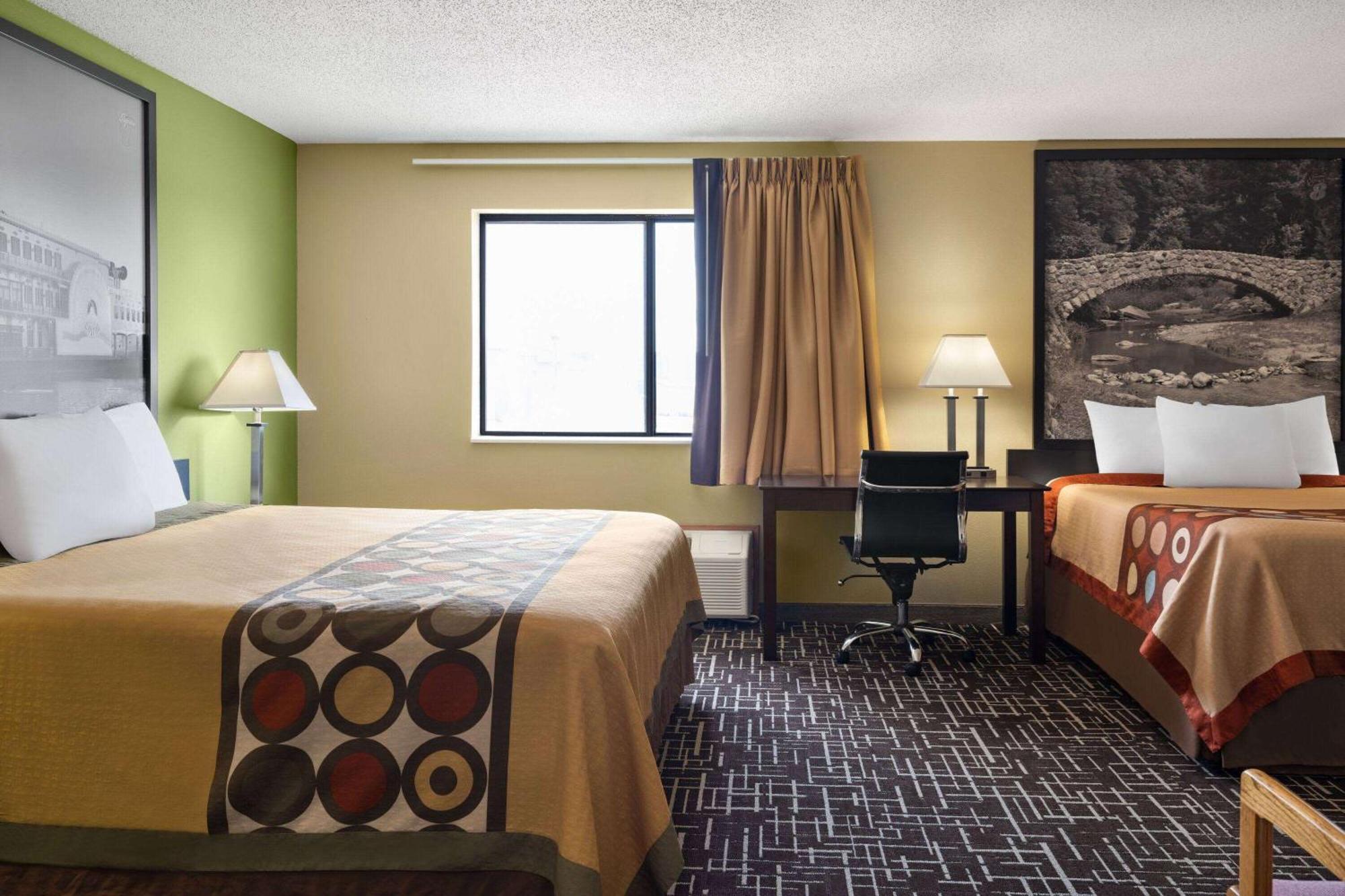 ซูเปอร์ 8 บาย วินด์แฮม ไดเออร์สวิลล์ Hotel Dyersville ภายนอก รูปภาพ