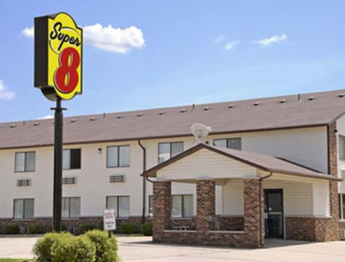 ซูเปอร์ 8 บาย วินด์แฮม ไดเออร์สวิลล์ Hotel Dyersville ภายนอก รูปภาพ